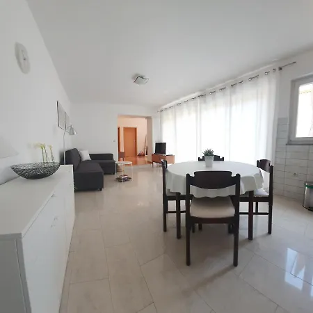 Brgacelj Apartment Kali